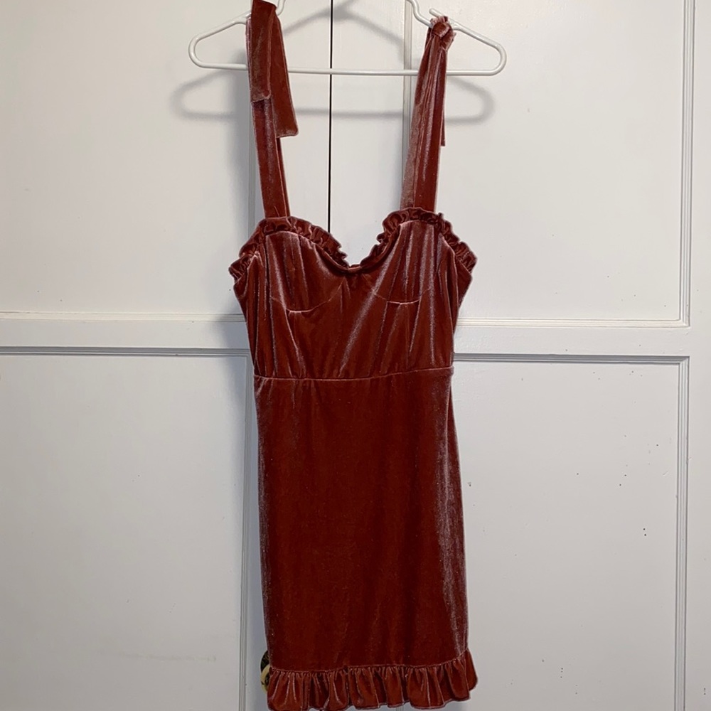 Forever 21 Blush Pink Mini Velvet Dress - Picture 2 of 13
